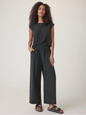 Splendid Alessandra Silk set in dark green